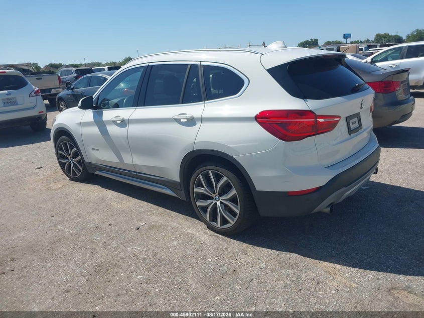 2016 BMW X1 auction photo 3