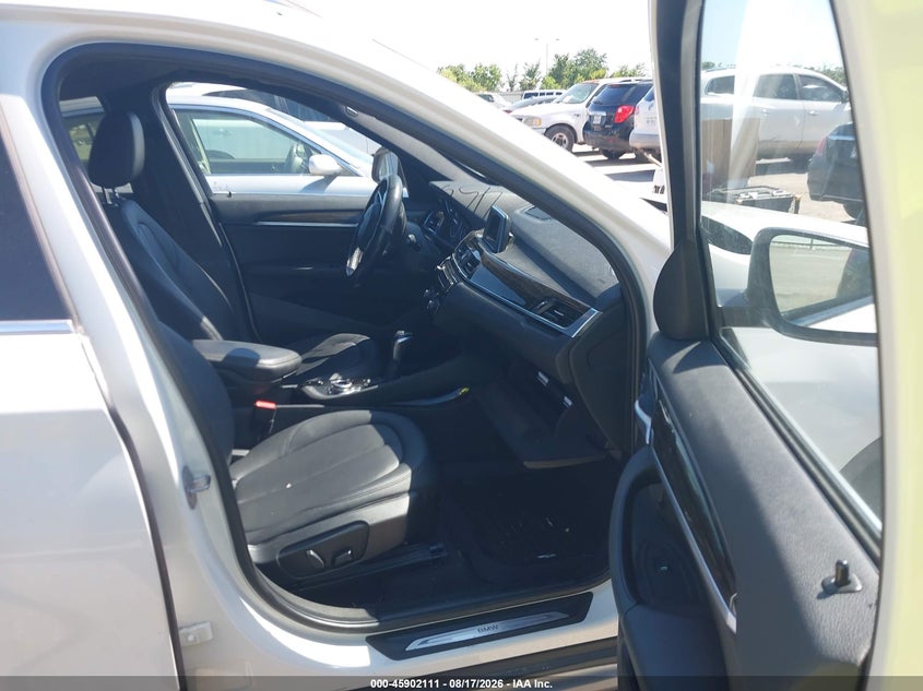 2016 BMW X1 auction photo 5