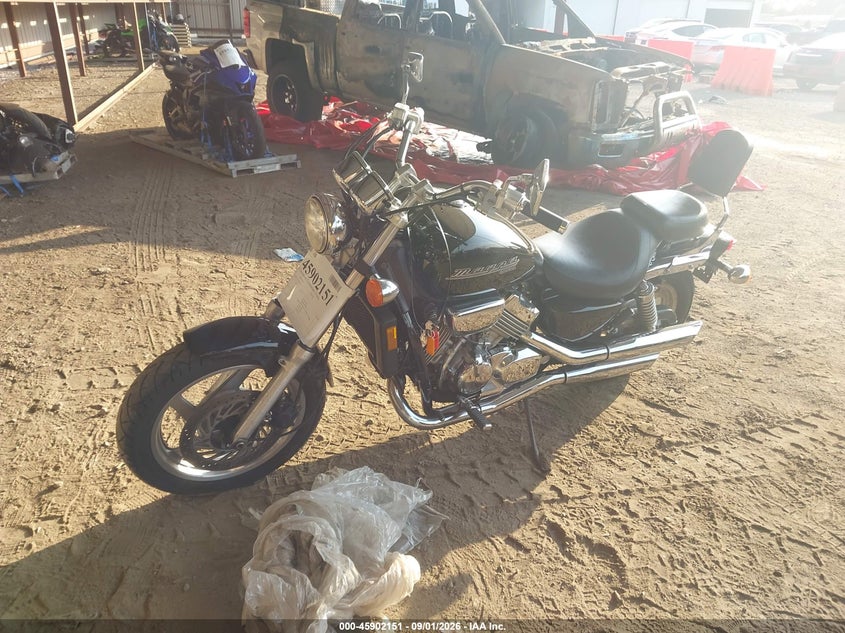 2002 HONDA VF750 auction photo 2