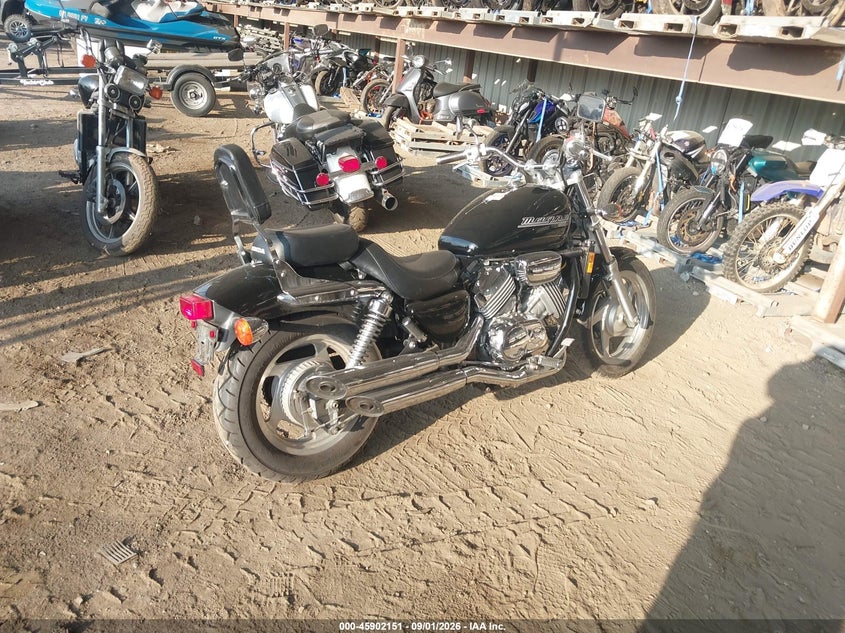 2002 HONDA VF750 auction photo 4