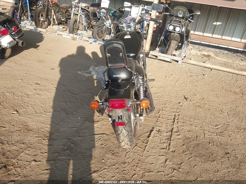 2002 HONDA VF750 auction photo 6