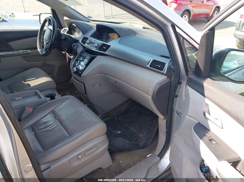 2013 HONDA ODYSSEY auction photo 5