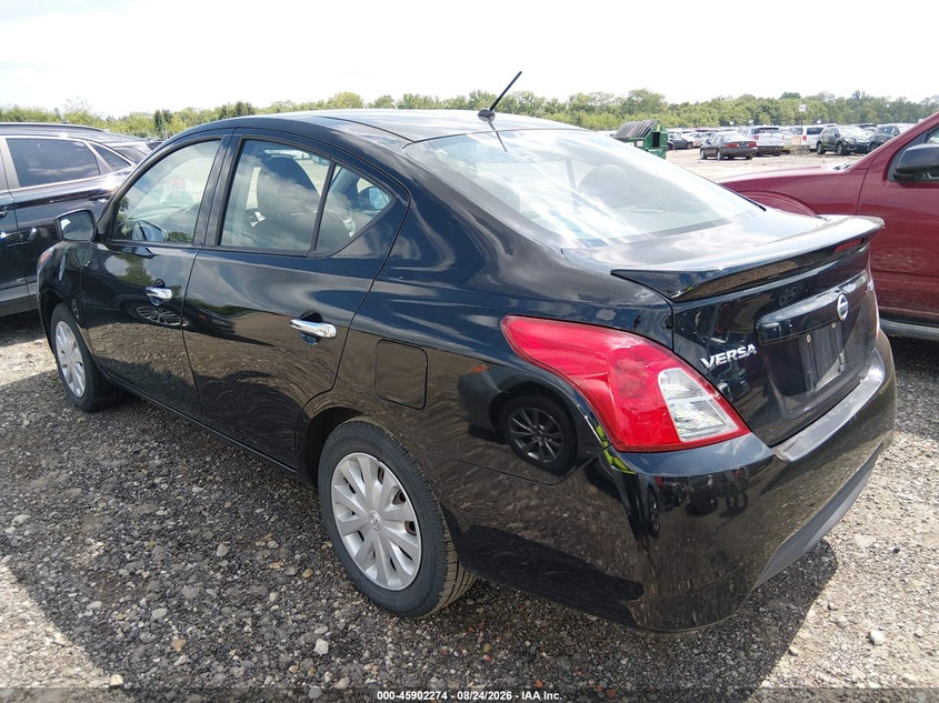 2018 NISSAN VERSA auction photo 3