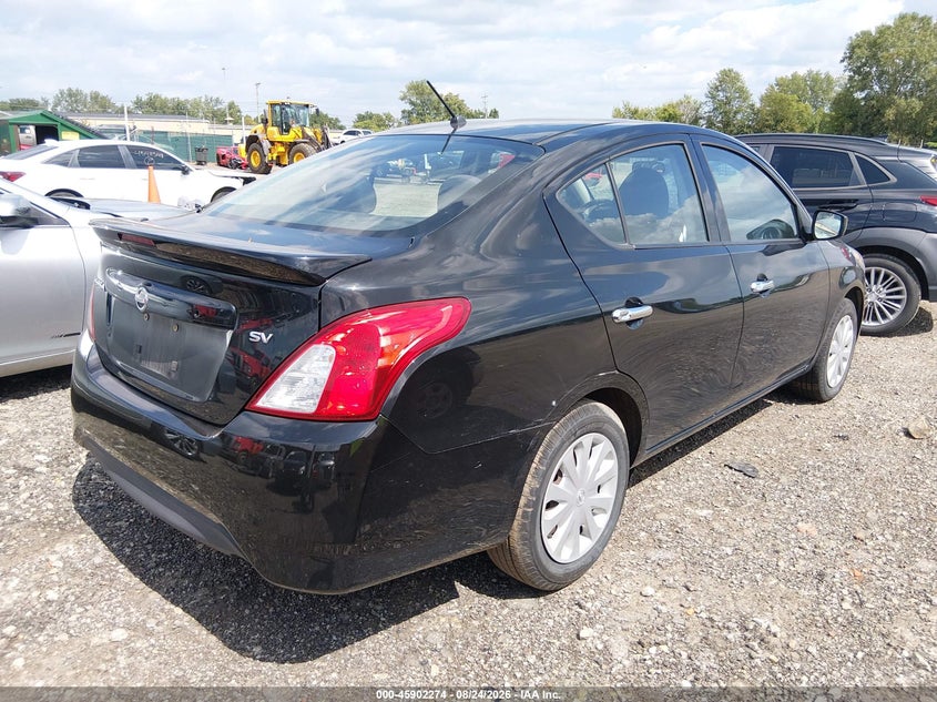 2018 NISSAN VERSA auction photo 4