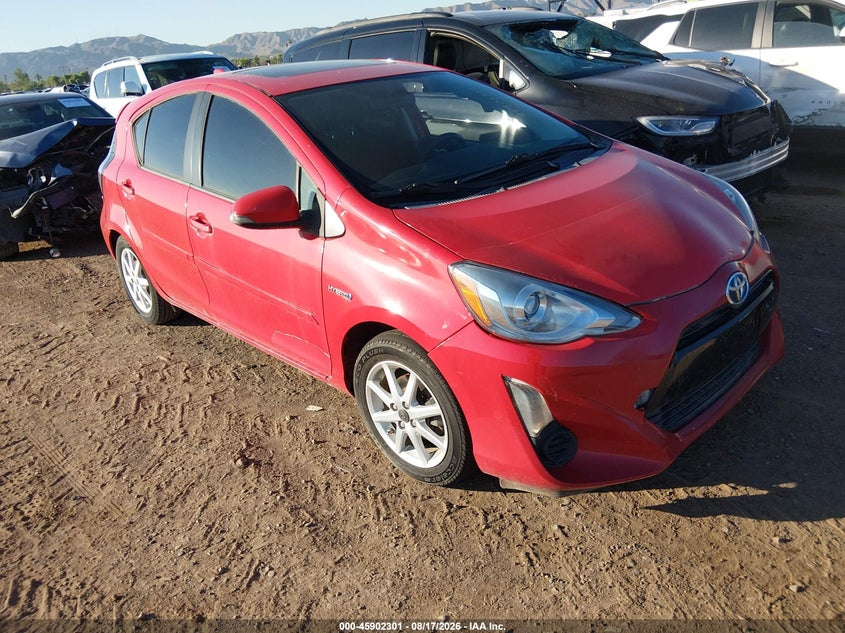 2015 TOYOTA PRIUS C auction photo 1