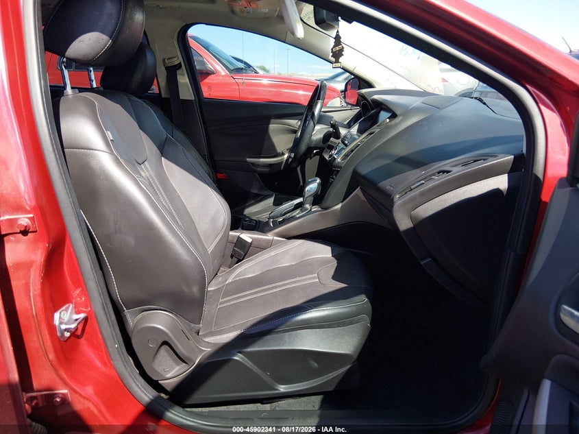 2012 FORD FOCUS auction photo 5