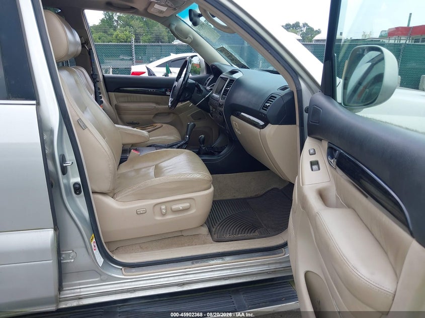 2005 LEXUS GX 470 auction photo 5