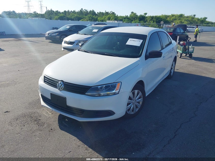 2013 VOLKSWAGEN JETTA auction photo 2