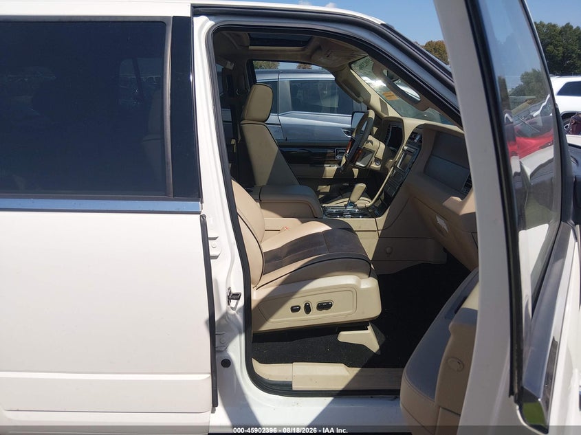 2008 LINCOLN NAVIGATOR auction photo 5