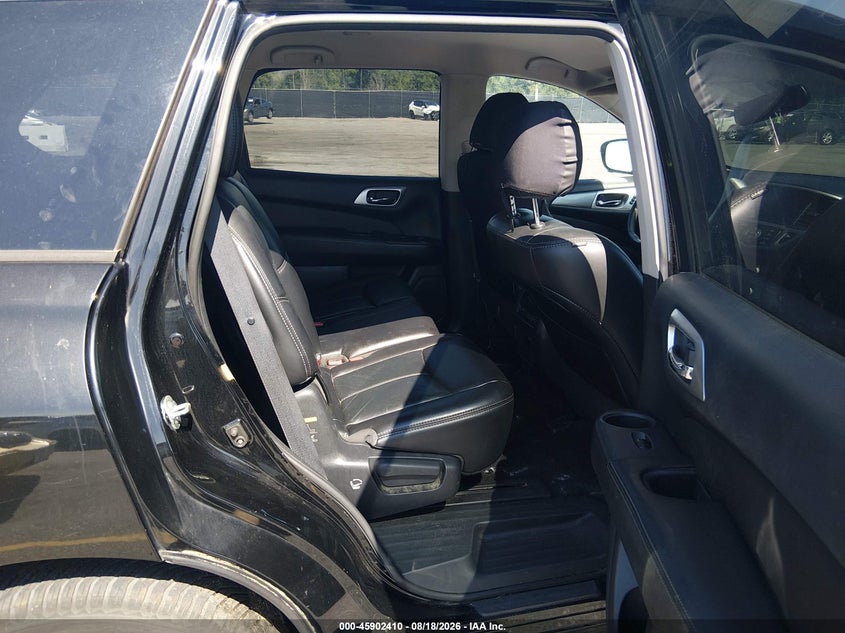2017 NISSAN PATHFINDER auction photo 8