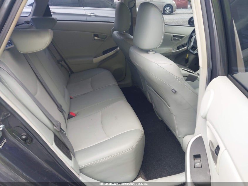 2012 TOYOTA PRIUS auction photo 8