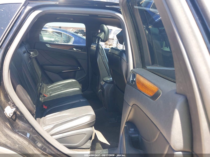 2016 LINCOLN MKC auction photo 8