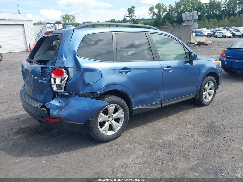 2016 SUBARU FORESTER auction photo 4