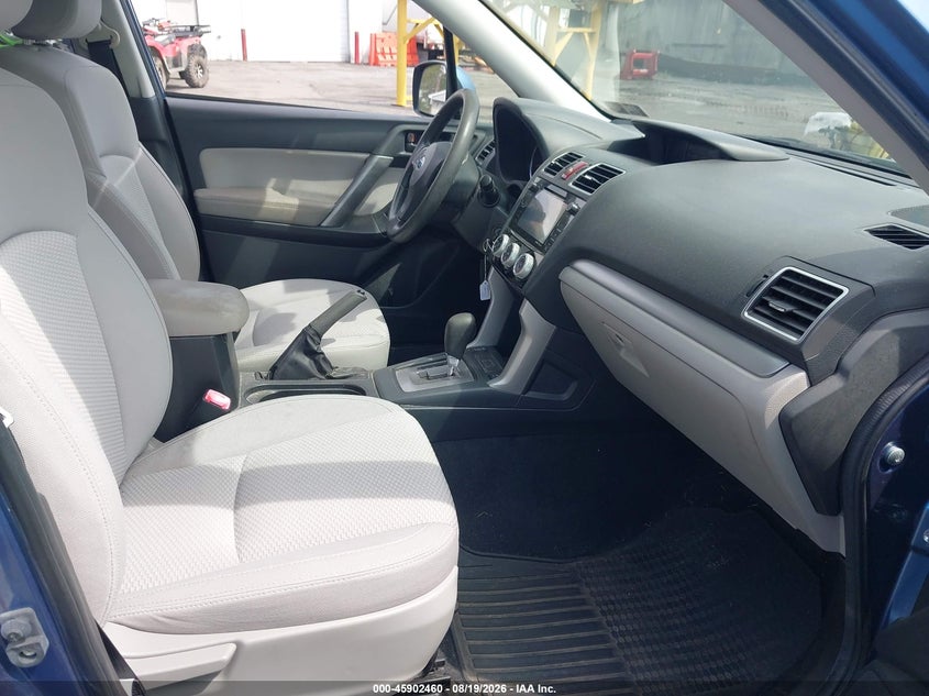 2016 SUBARU FORESTER auction photo 5