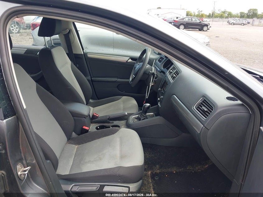 2017 VOLKSWAGEN JETTA auction photo 5