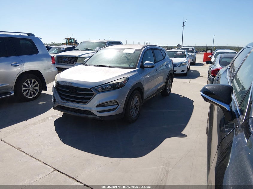 2016 HYUNDAI TUCSON auction photo 2