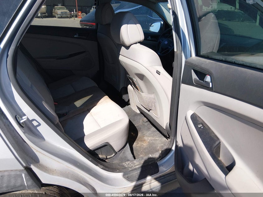 2016 HYUNDAI TUCSON auction photo 8