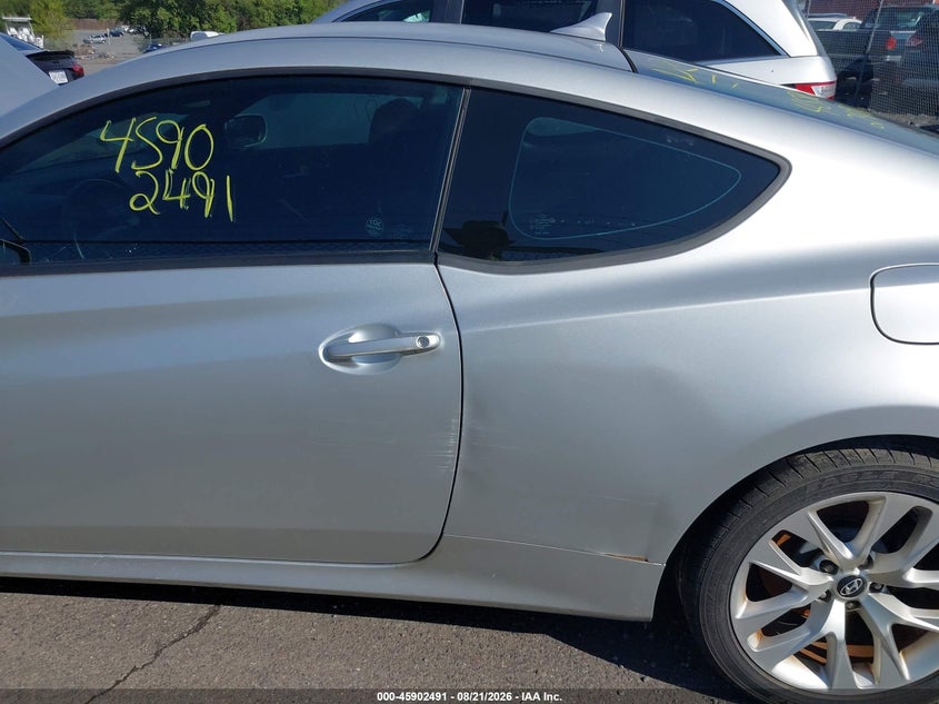 2013 HYUNDAI GENESIS auction photo 6
