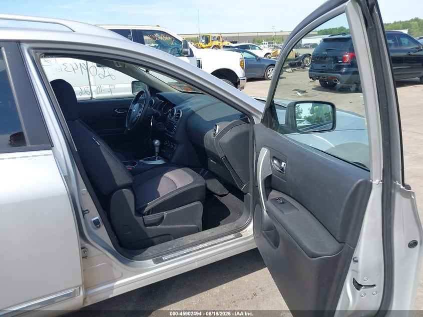 2012 NISSAN ROGUE auction photo 5