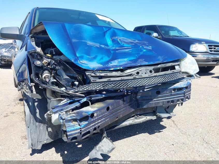 2008 FORD FOCUS auction photo 6