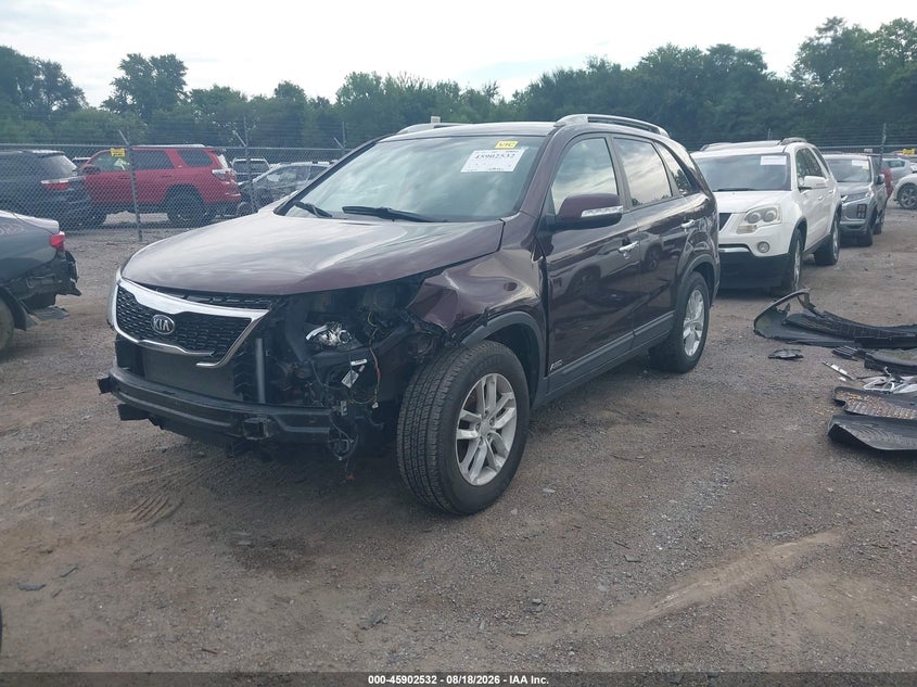 2015 Kia Sorento, Удар спереди, IAAI, VIN 5XYKTCA65FG651602 — фото 2