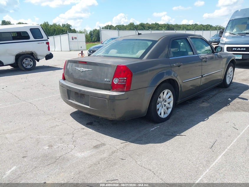 2008 CHRYSLER 300 auction photo 4