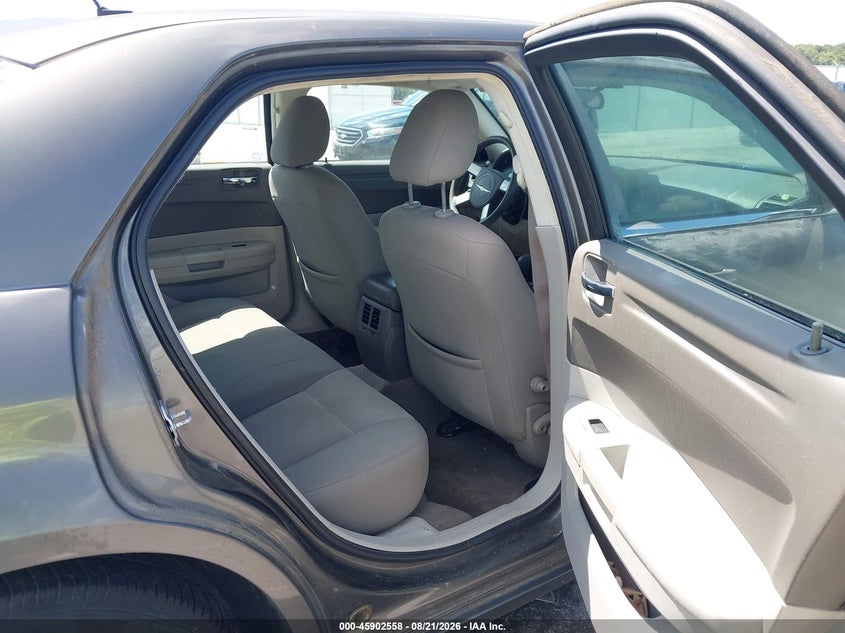2008 CHRYSLER 300 auction photo 8
