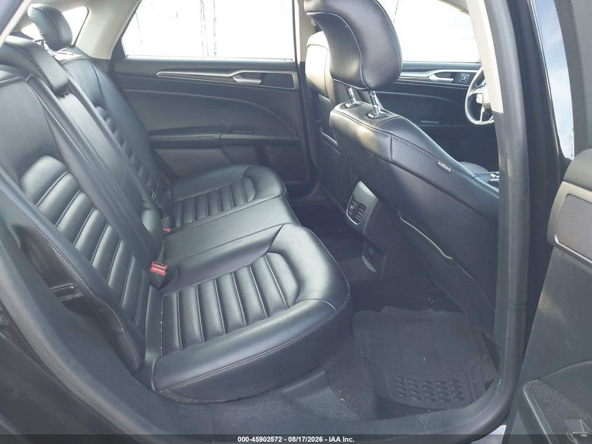 2019 FORD FUSION auction photo 8