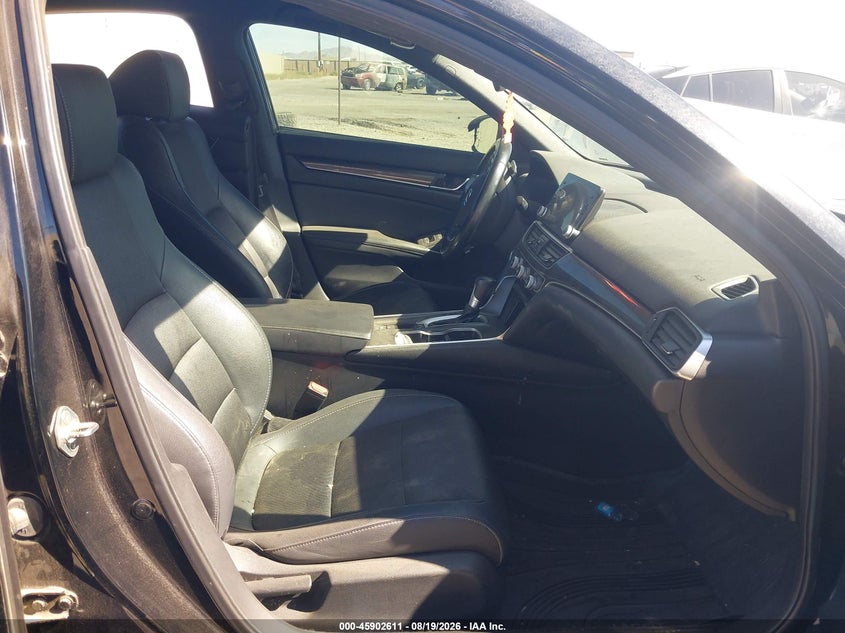 2019 HONDA ACCORD auction photo 5