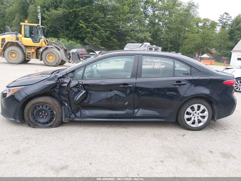 TOYOTA COROLLA - zdjęcie 14