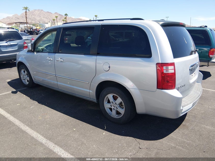2010 DODGE GRAND CARAVAN auction photo 3