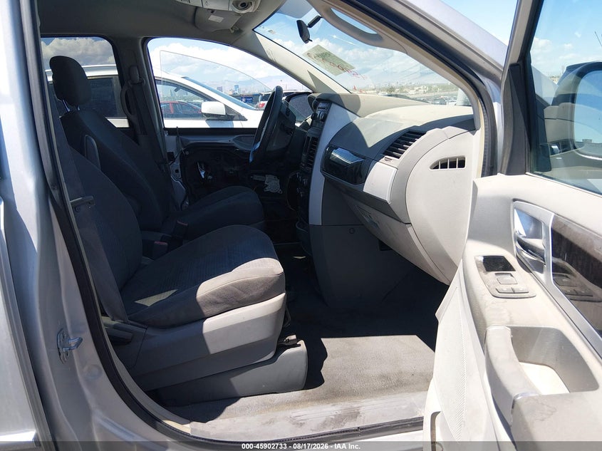 2010 DODGE GRAND CARAVAN auction photo 5