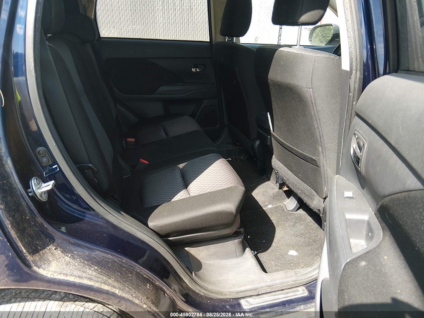 2014 MITSUBISHI OUTLANDER auction photo 8