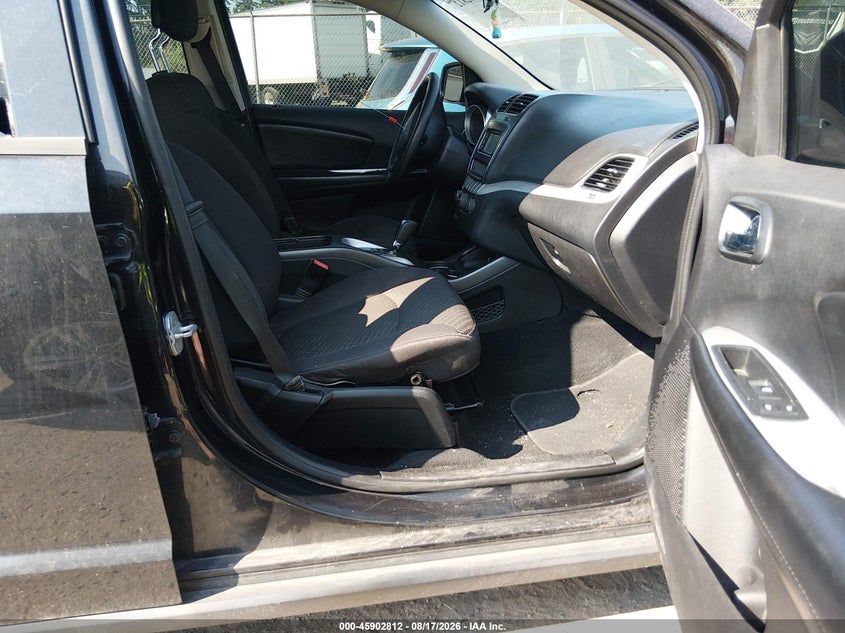 2013 DODGE JOURNEY auction photo 5