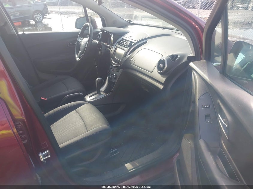 2016 CHEVROLET TRAX auction photo 5