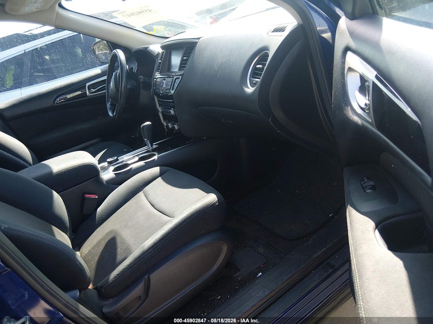 2017 NISSAN PATHFINDER auction photo 5