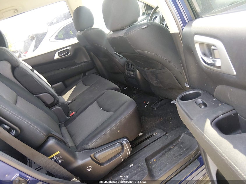 2017 NISSAN PATHFINDER auction photo 8