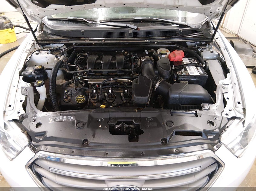 FORD TAURUS 2019 VIN 1FAHP2D81KG100621