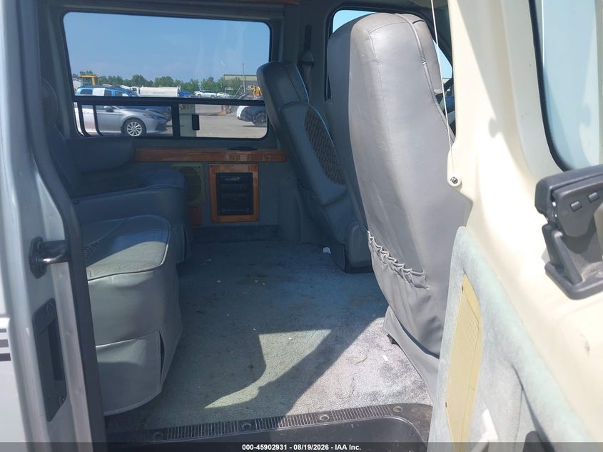 FORD E-150 2000 VIN 1FDRE14L3YHB29166