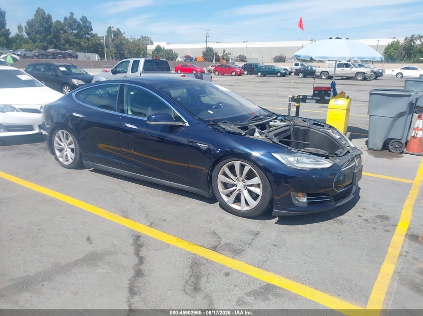 Vin: 5yjsa1cn4dfp20590, lot: 46402035, tesla model s 2013 img_1