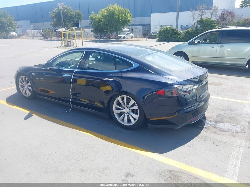 TESLA MODEL S 2013 VIN 5YJSA1CN4DFP20590