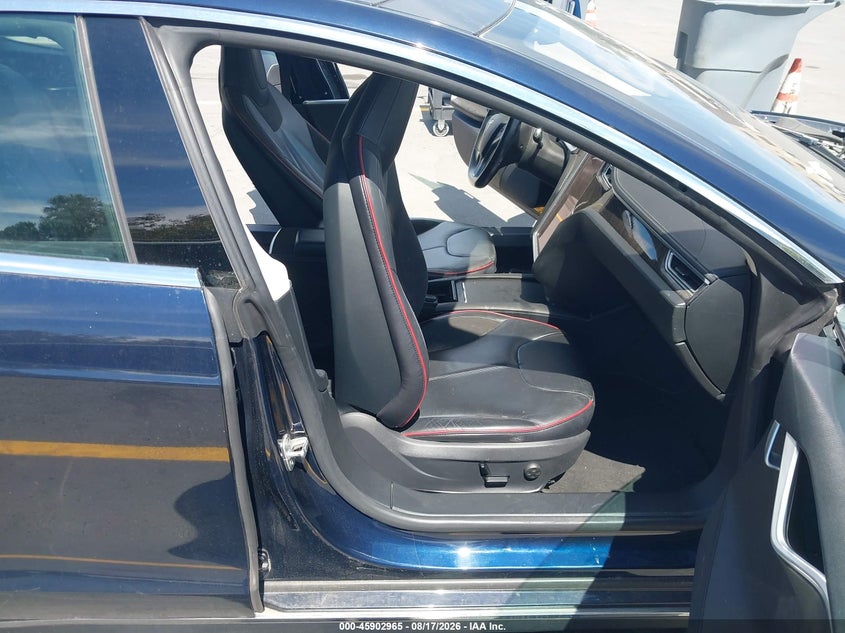 TESLA MODEL S 2013 VIN 5YJSA1CN4DFP20590