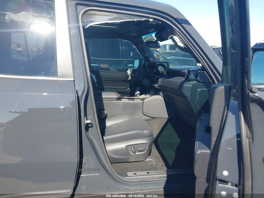 2025 TOYOTA LAND CRUISER auction photo 5