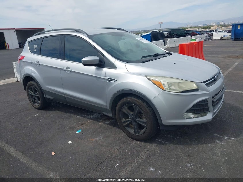 2015 FORD ESCAPE auction photo 1