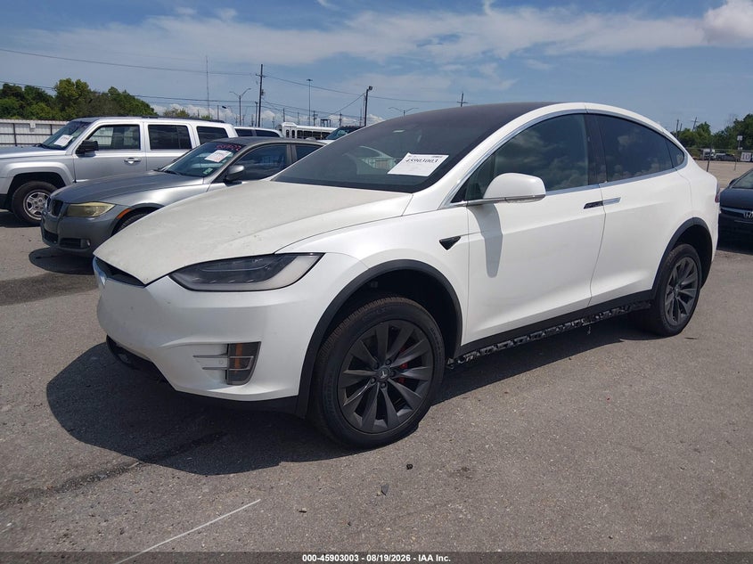 2017 Tesla Model X, Electrical, IAAI, VIN 5YJXCAE49HF052764 — photo 2