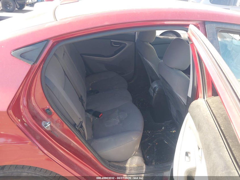 2014 HYUNDAI ELANTRA auction photo 8