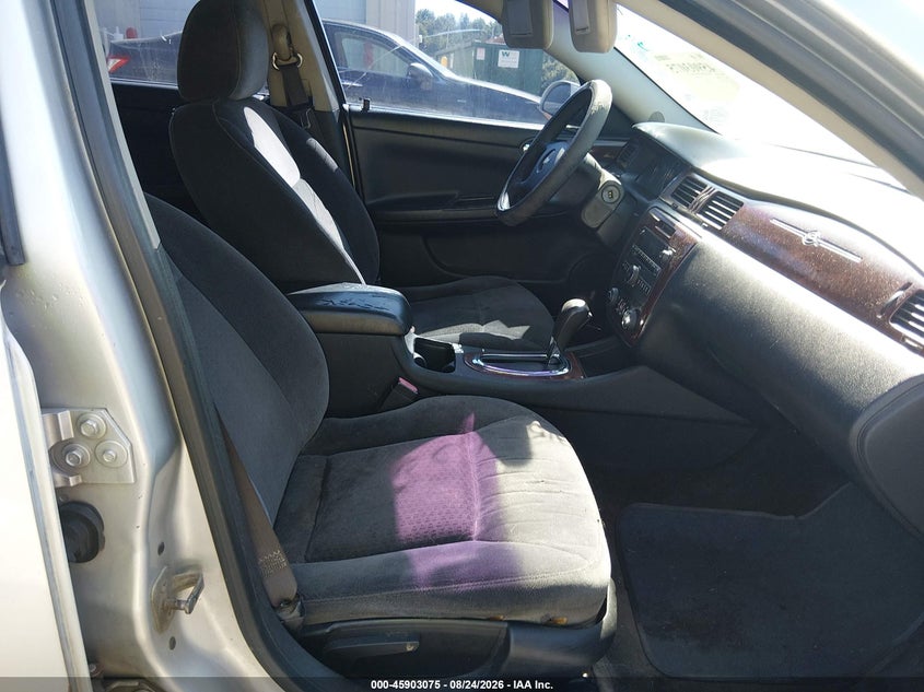 2009 CHEVROLET IMPALA auction photo 5
