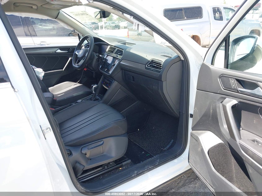 2022 VOLKSWAGEN TIGUAN auction photo 5