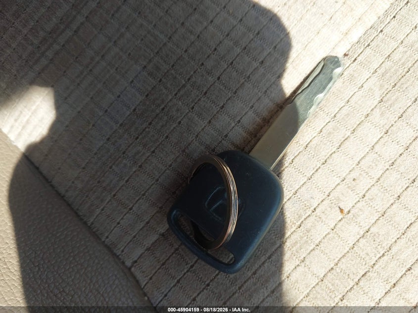 HONDA CR-V 2002 VIN JHLRD78562C056694