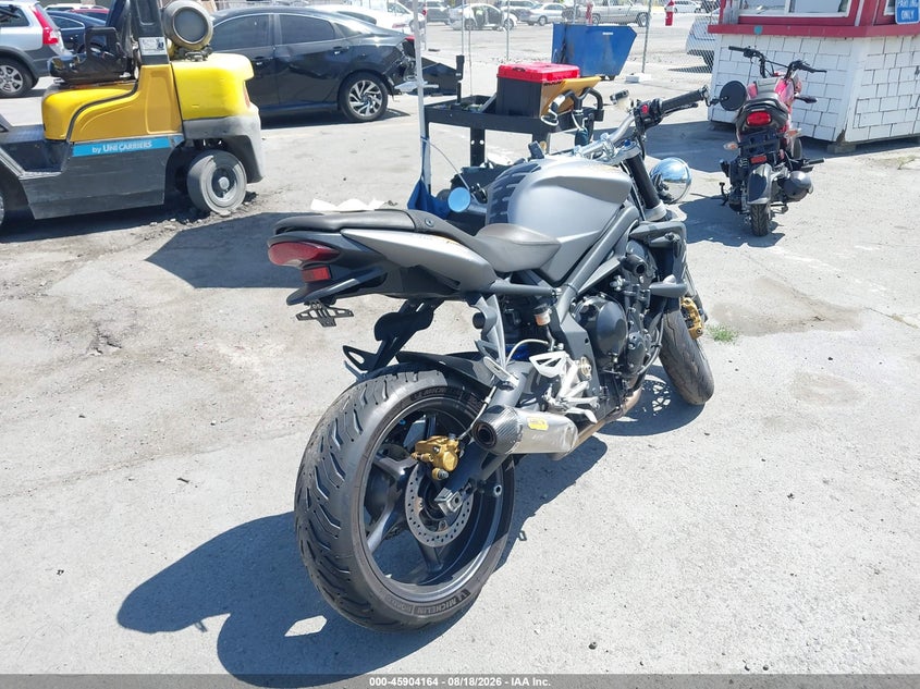 TRIUMPH STREET TRIPLE 2009